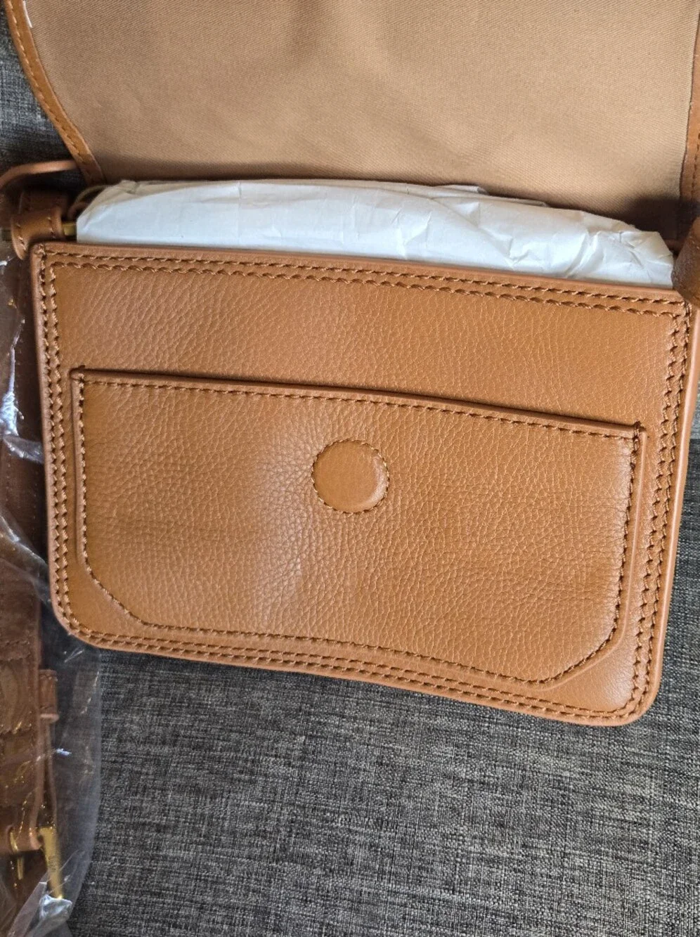 NEW HOBO women's eden small crossbody bag in warm honey